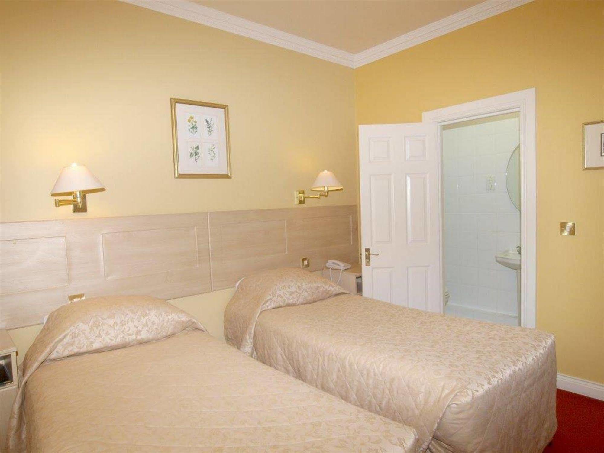 Gleeson'S Restaurant & Rooms Roscommon Zewnętrze zdjęcie